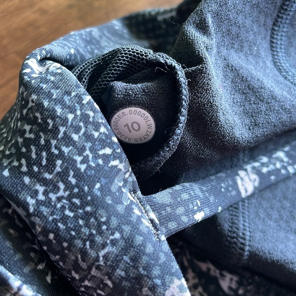 Lululemon | Free To Be Serene Bra *Light Support, C/D Cup Size 10 - Picture 7 of 7